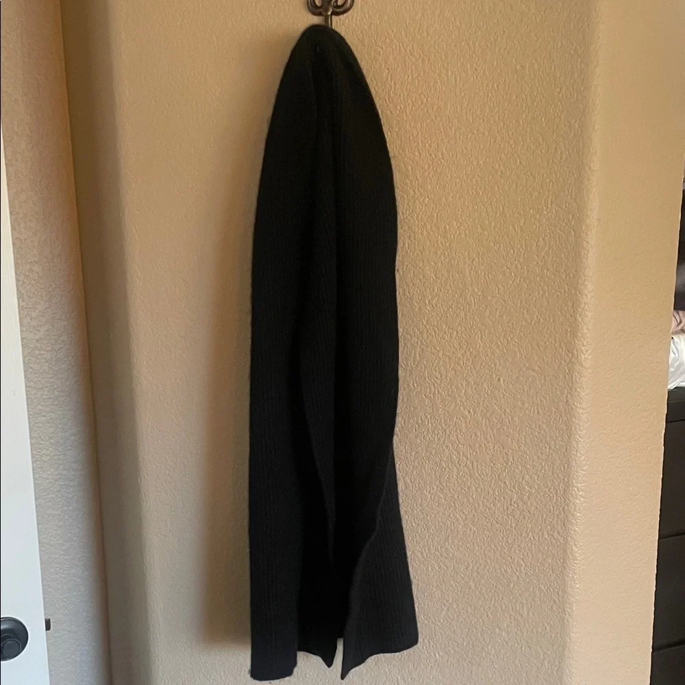 Black Knit Scarf